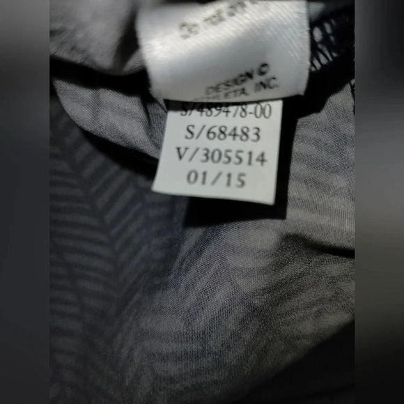 Athleta Tropic Stellar Navy Herringbone Athletic Performance Short size Small - Picture 5 of 6